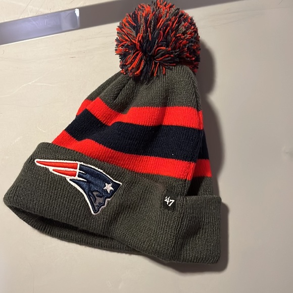 New England Patriots Winter Hat - Picture 3 of 4